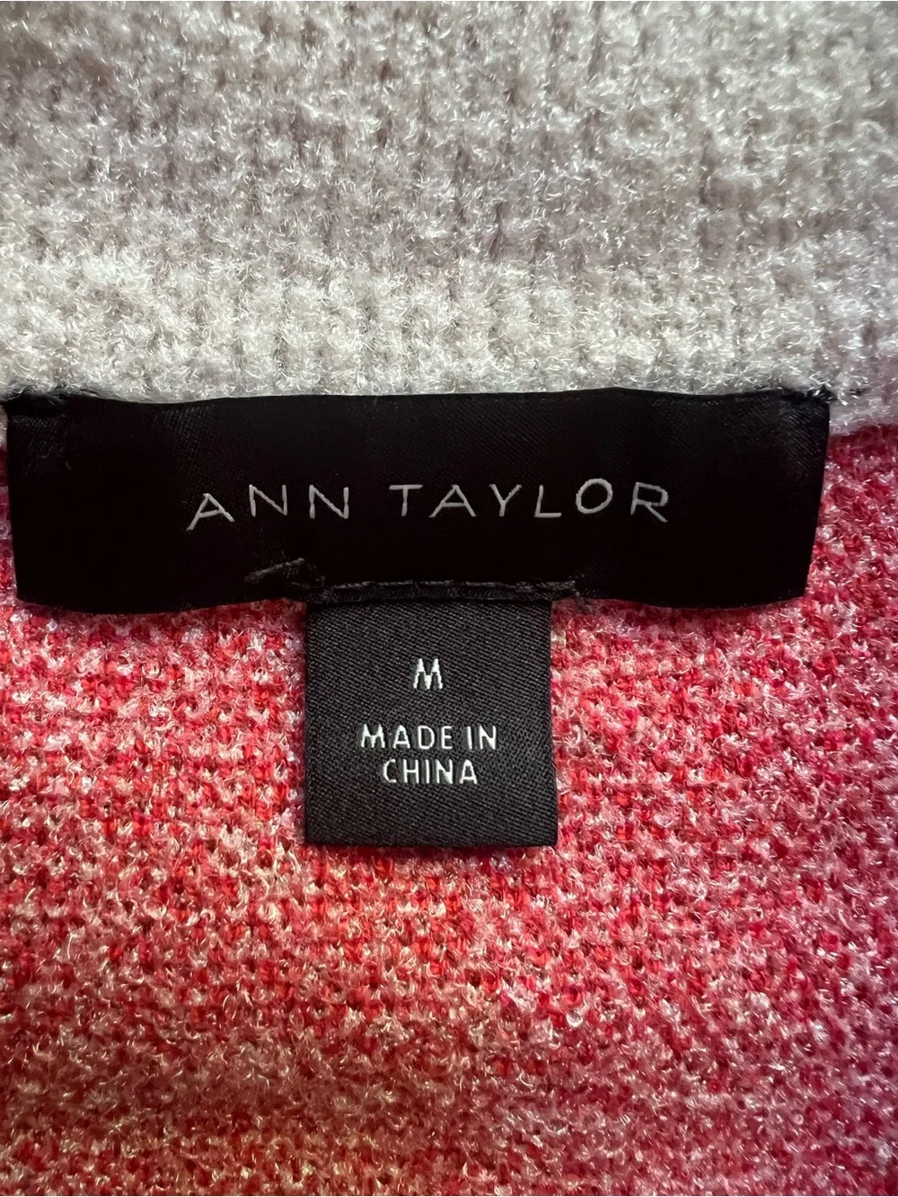 Ann Taylor Strawberry Print Short Sleeve Sweater M